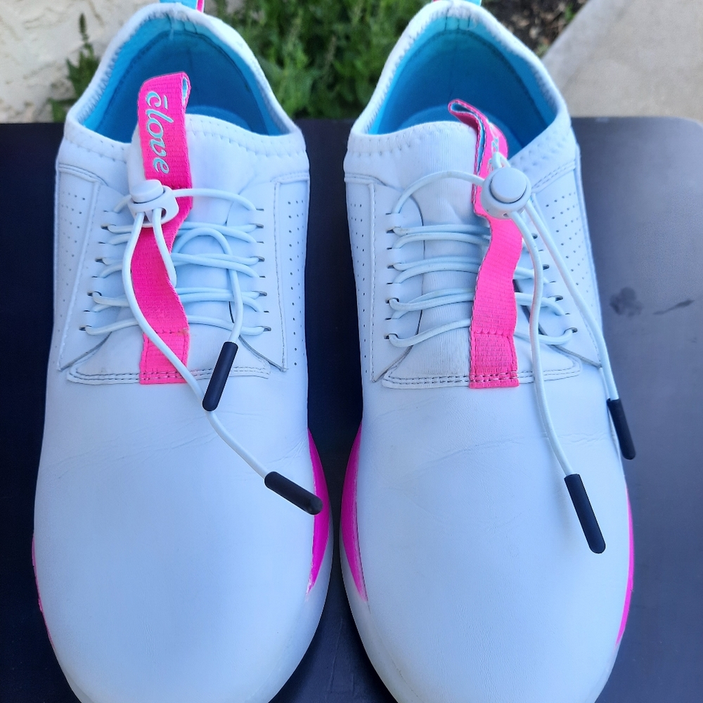 Clove nursing shoes